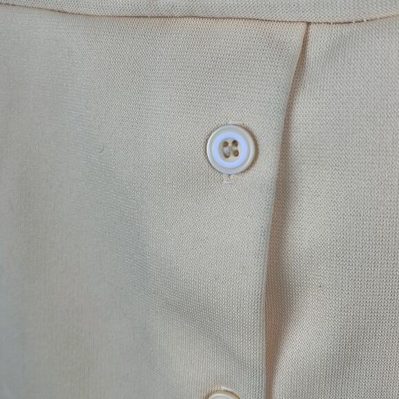 Vintage 1960s Union made pale yellow Russ button front skort - Picture 3 of 10